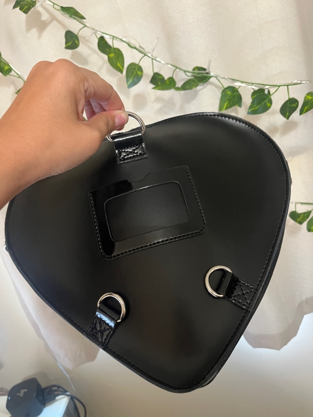Dr. Martens Black Heart Patent Crossbody Bag / backpack - Picture 2 of 3